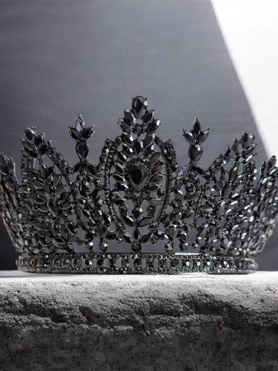 black crown, black crystal crown, gothic headpiece, Halloween costume, cosplay main image 8